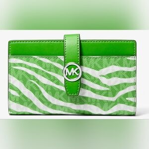 NWT Michael Kors Greenwich Medium Wallet